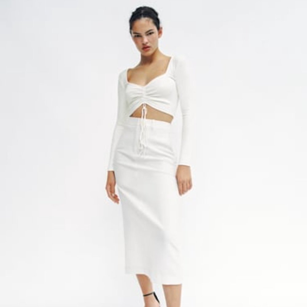 Ruched Ribbed Front Tie Long Sleeve Top